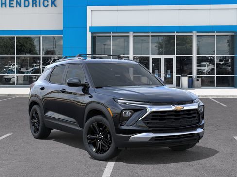 New 2026 Chevrolet TrailBlazer LT w/ Midnight Edition FWD image 9