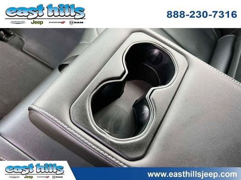 Certified 2024 Jeep Grand Cherokee Limited w/ Black Appearance Package image 16