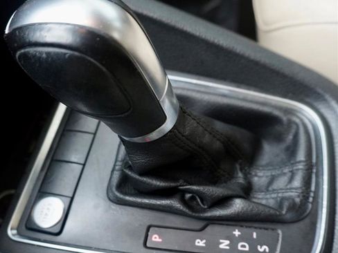 Used 2017 Volkswagen Jetta SE image 22