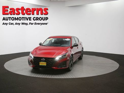 Used 2023 Nissan Altima 2.5 SR w/ SR Premium Package FWD image 54
