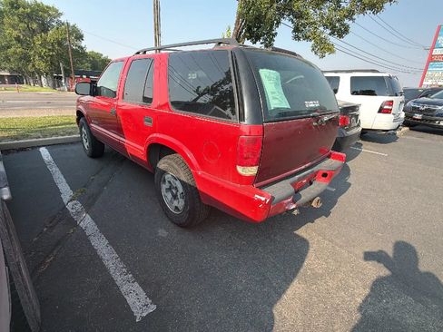 Used 2003 Chevrolet Blazer LS w/ Preferred Equipment Group AWD/4WD image 4