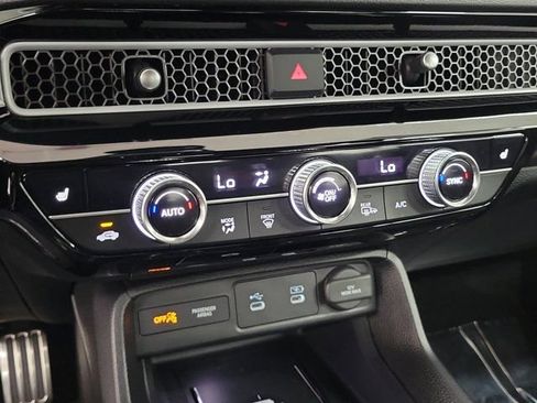 Certified 2025 Honda Civic Sport Touring image 31