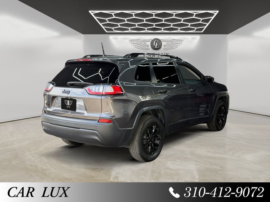 Used 2023 Jeep Cherokee Altitude Lux AWD/4WD image 4