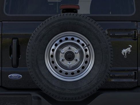 New 2025 Ford Bronco Base image 74