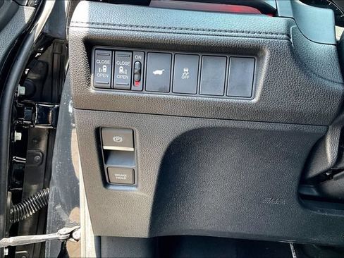 Used 2025 Honda Odyssey Sport-L image 15