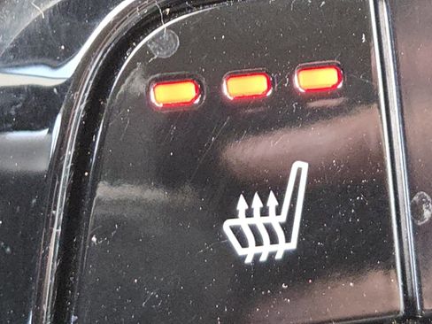 Used 2024 Honda Pilot Touring image 8