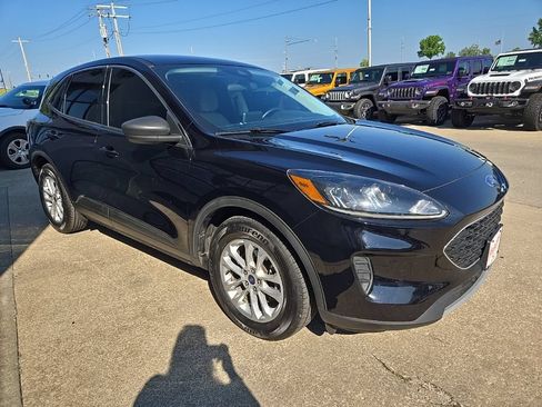 Used 2022 Ford Escape SE w/ Convenience Package FWD image 14