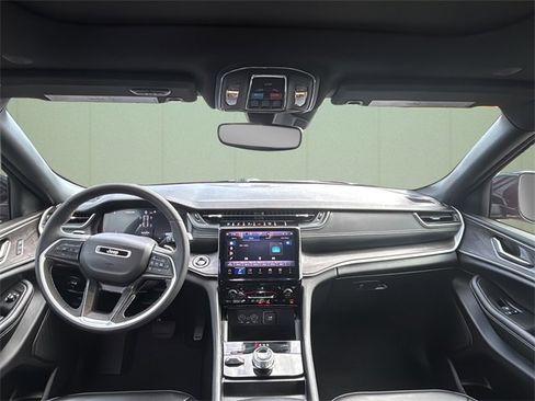 Certified 2024 Jeep Grand Cherokee Limited w/ Black Appearance Package image 24