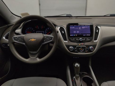 Used 2020 Chevrolet Malibu LS image 22