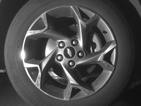 Used 2025 Chevrolet Trax LT w/ LT Convenience Package image 13