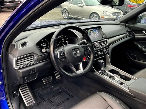 Used 2022 Honda Accord Sport image 13