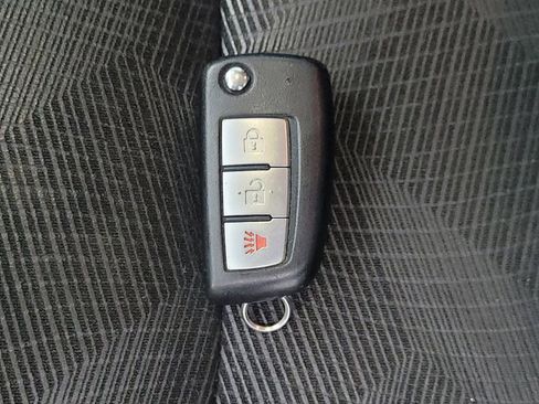 Used 2015 Nissan Rogue S FWD image 32