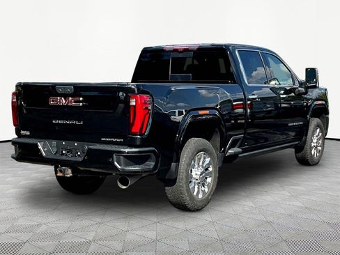 Used 2024 GMC Sierra 2500 Denali w/ Technology Package AWD/4WD image 6