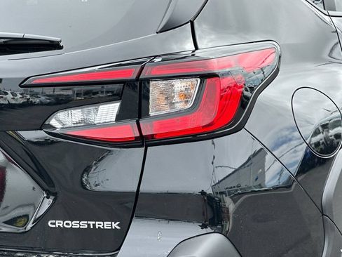 Used 2025 Subaru Crosstrek 2.5i Premium AWD/4WD image 31
