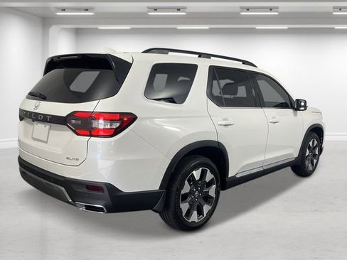 New 2026 Honda Pilot Elite image 3