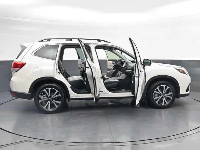Used 2023 Subaru Forester Limited AWD/4WD image 38