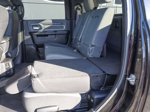 Used 2022 RAM 2500 Big Horn image 22