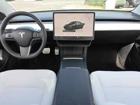 Used 2023 Tesla Model 3 Performance image 5