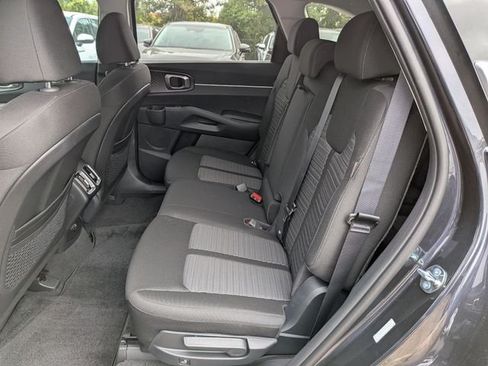 New 2026 Kia Sorento LX FWD image 16