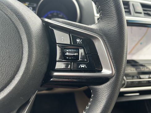 Used 2019 Subaru Outback 3.6R Limited w/ Popular Package #2 image 17