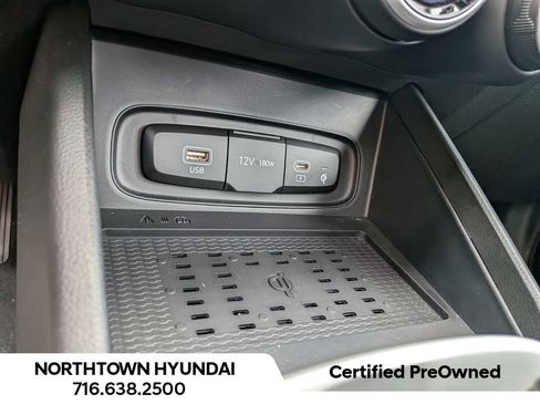 Used 2026 Hyundai Venue SEL FWD image 18