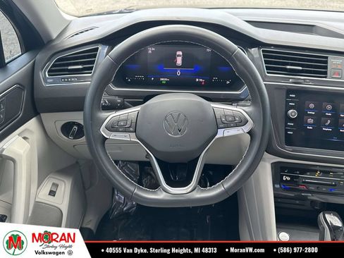 Used 2023 Volkswagen Tiguan SE FWD image 16