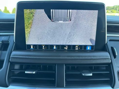 Used 2021 Chevrolet Tahoe LT w/ LT Signature Package AWD/4WD image 21