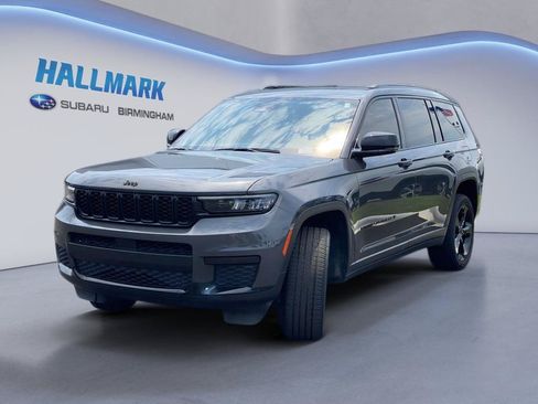 Used 2025 Jeep Grand Cherokee L Laredo RWD image 5