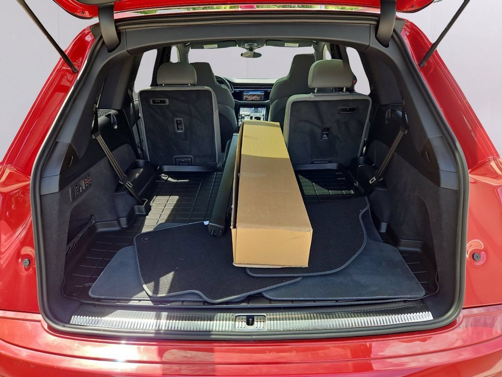 Certified 2025 Audi SQ7 Prestige w/ Prestige Package AWD/4WD image 38
