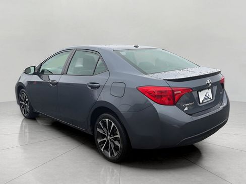 Used 2018 Toyota Corolla SE w/ SE Premium Package FWD image 6