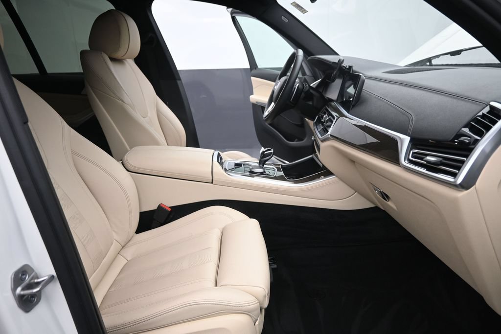Used 2022 BMW X5 sDrive40i w/ Premium Package RWD image 20