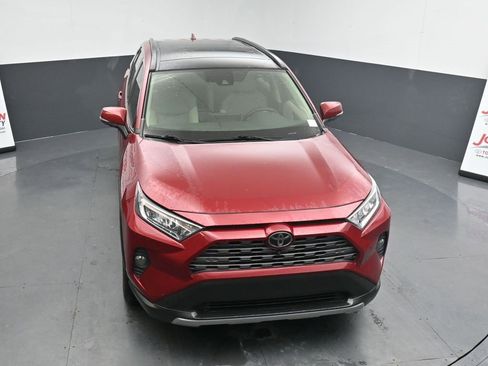 Used 2020 Toyota RAV4 Limited image 31