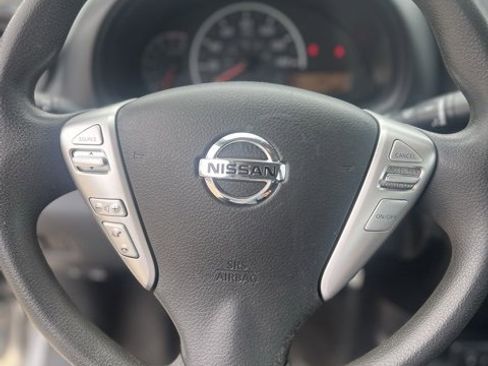 Used 2019 Nissan Versa S Plus image 11