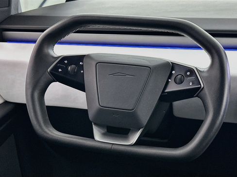 Used 2024 Tesla Cybertruck AWD Crew Cab image 8