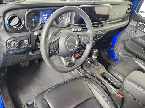 Used 2024 Jeep Wrangler Unlimited Rubicon 4xe AWD/4WD image 10