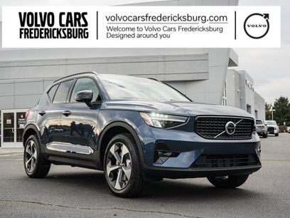 New 2026 Volvo XC40 B5 Plus w/ Protection Package Premier