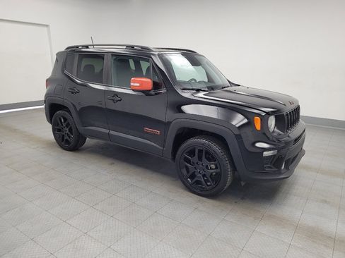 Used 2020 Jeep Renegade Latitude AWD/4WD image 11