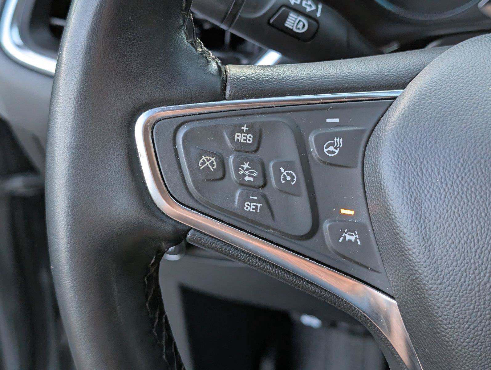 Used 2024 Chevrolet Equinox Premier AWD/4WD image 30