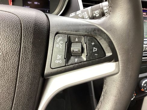 Used 2021 Chevrolet Trax LT w/ Premium Seat Package image 45