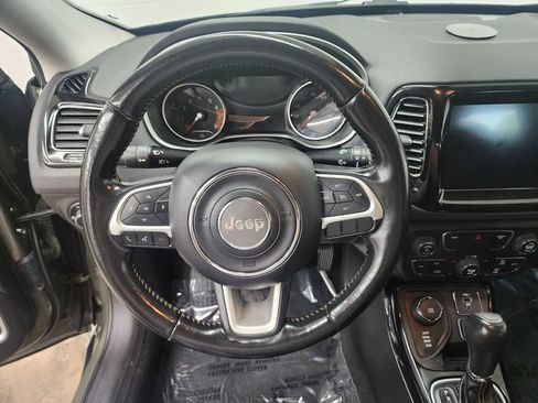 Used 2019 Jeep Compass Limited AWD/4WD image 14