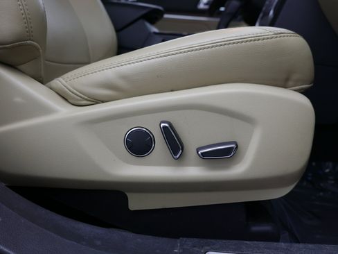 Used 2017 Ford Explorer Limited FWD image 43
