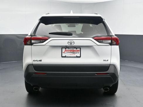 Used 2024 Toyota RAV4 XLE FWD image 8