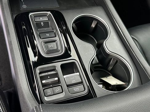 Used 2023 Honda Pilot Touring image 28