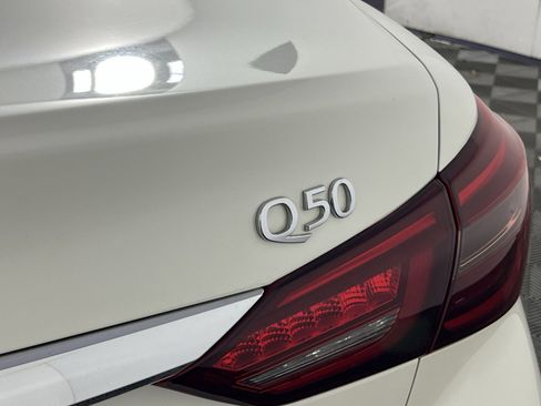 Used 2019 INFINITI Q50 Luxe w/ Essential Package (3.0T Luxe) image 27