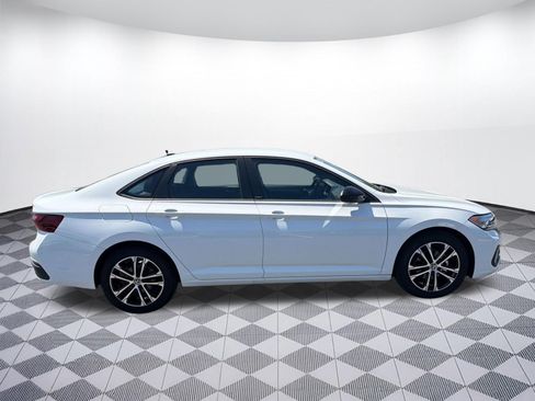 Certified 2024 Volkswagen Jetta Sport FWD image 8