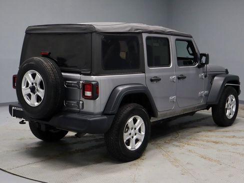 Used 2018 Jeep Wrangler Unlimited Sport S image 11