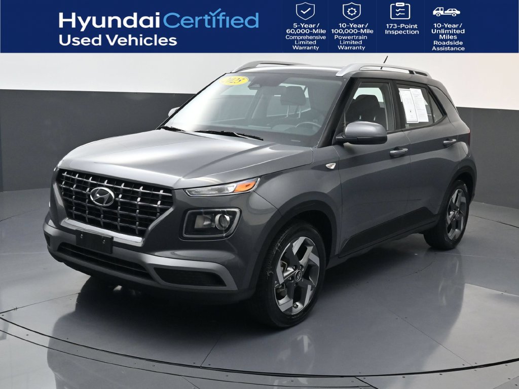 Certified 2025 Hyundai Venue SEL FWD image 1
