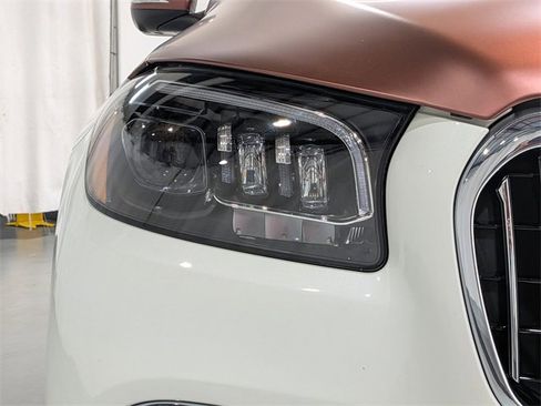 Used 2023 Mercedes-Benz Maybach GLS 600 4MATIC image 32