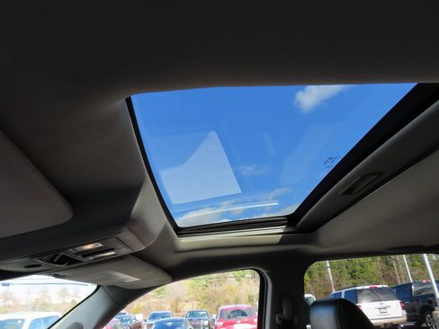 Used 2014 RAM 1500 Laramie w/ Convenience Group image 36