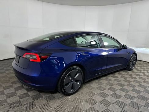 Used 2023 Tesla Model 3 Standard Range image 3